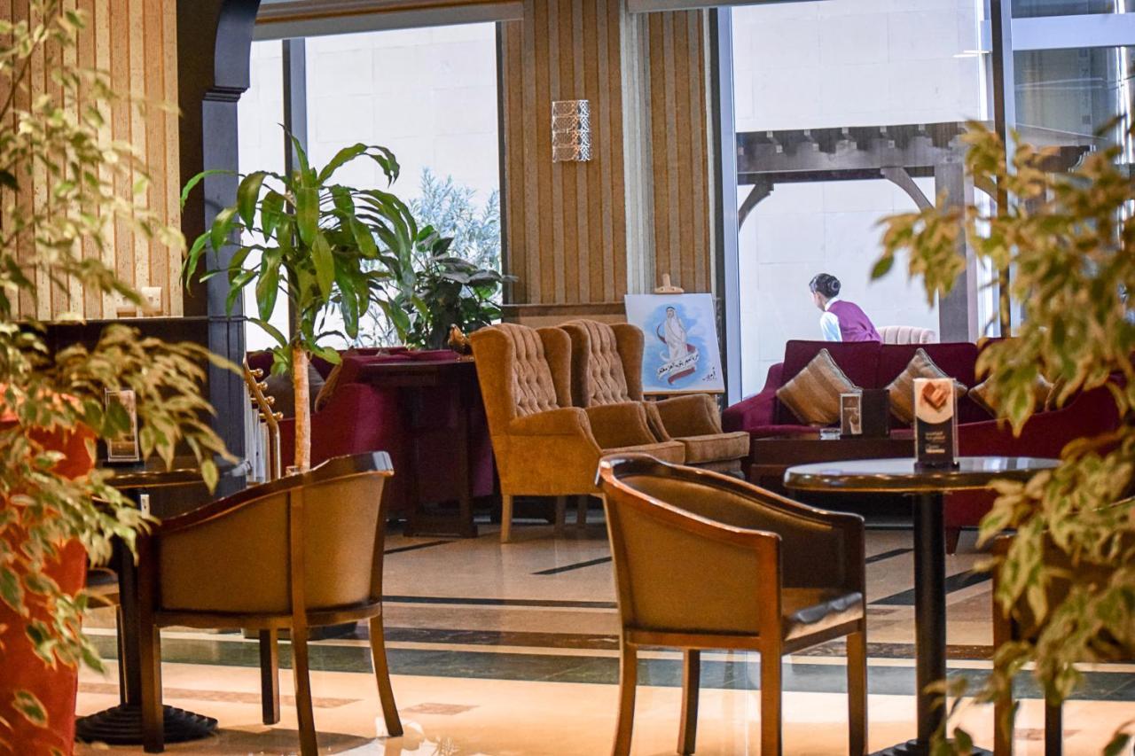 Sapphire Plaza Hotel 4*