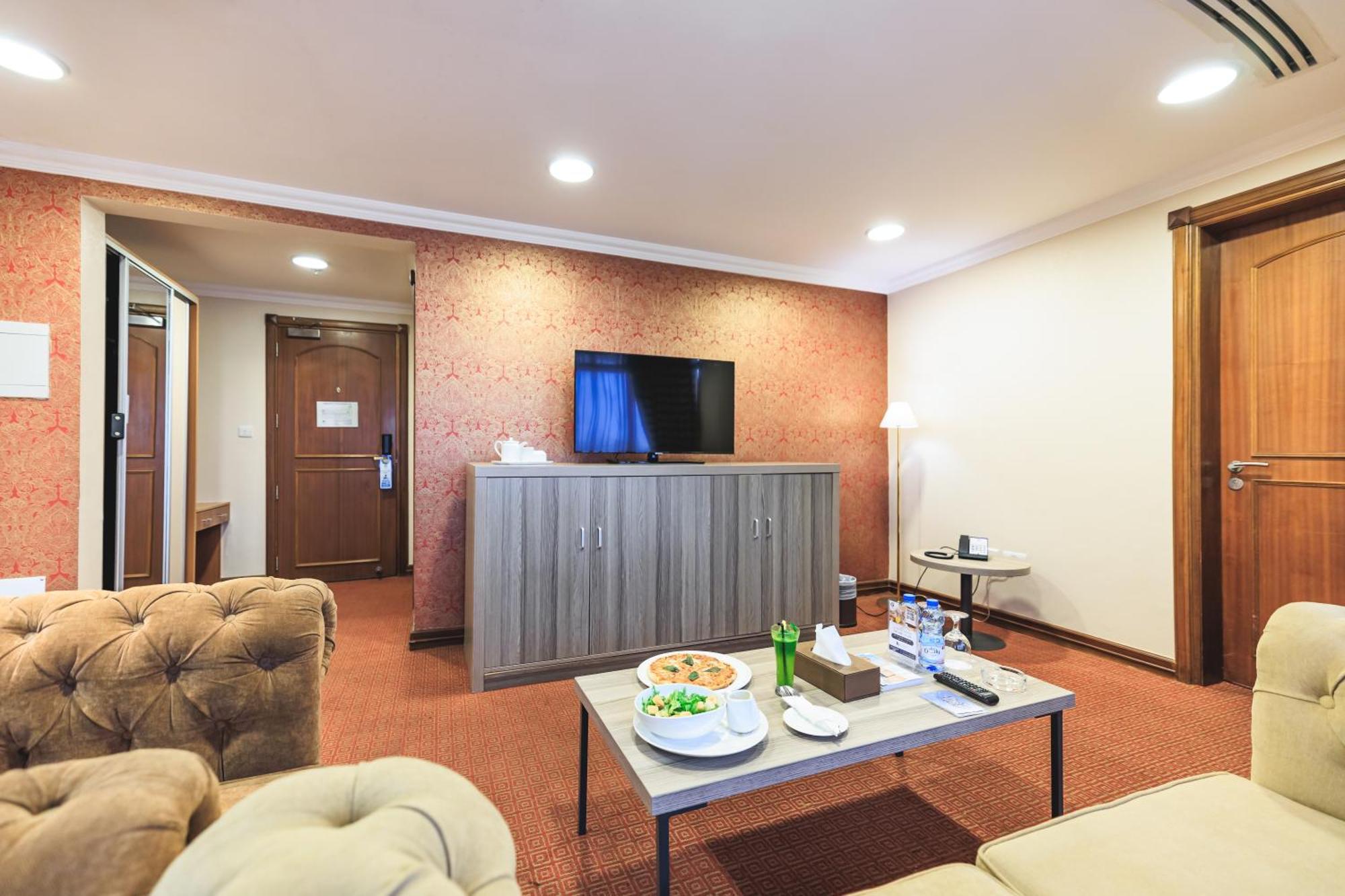 Sapphire Plaza 4* Doha