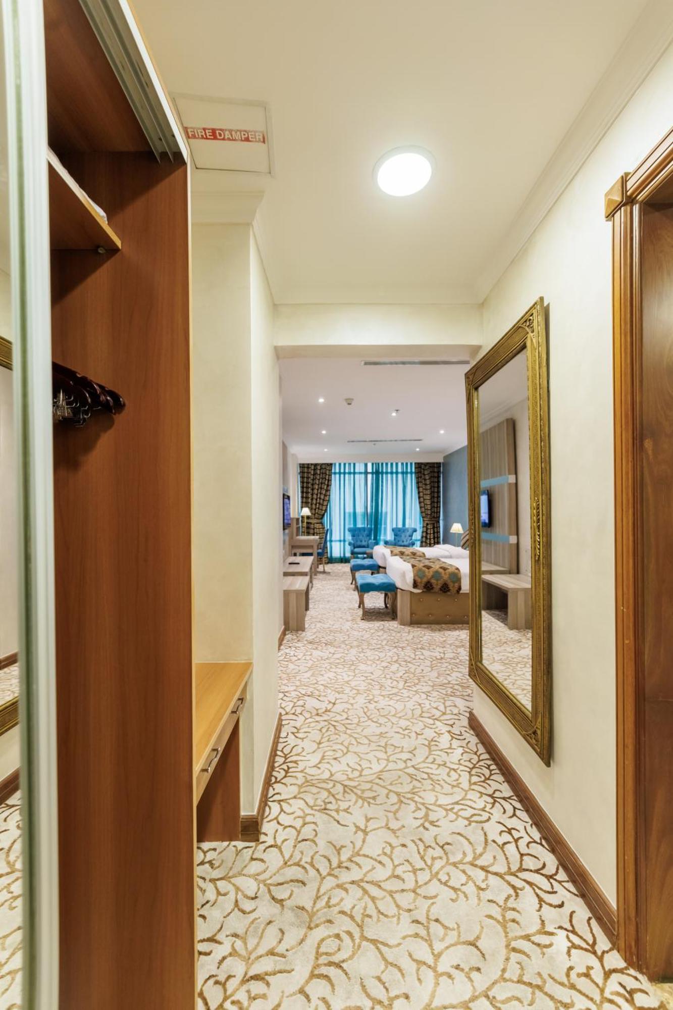 Hotel Sapphire Plaza 4*