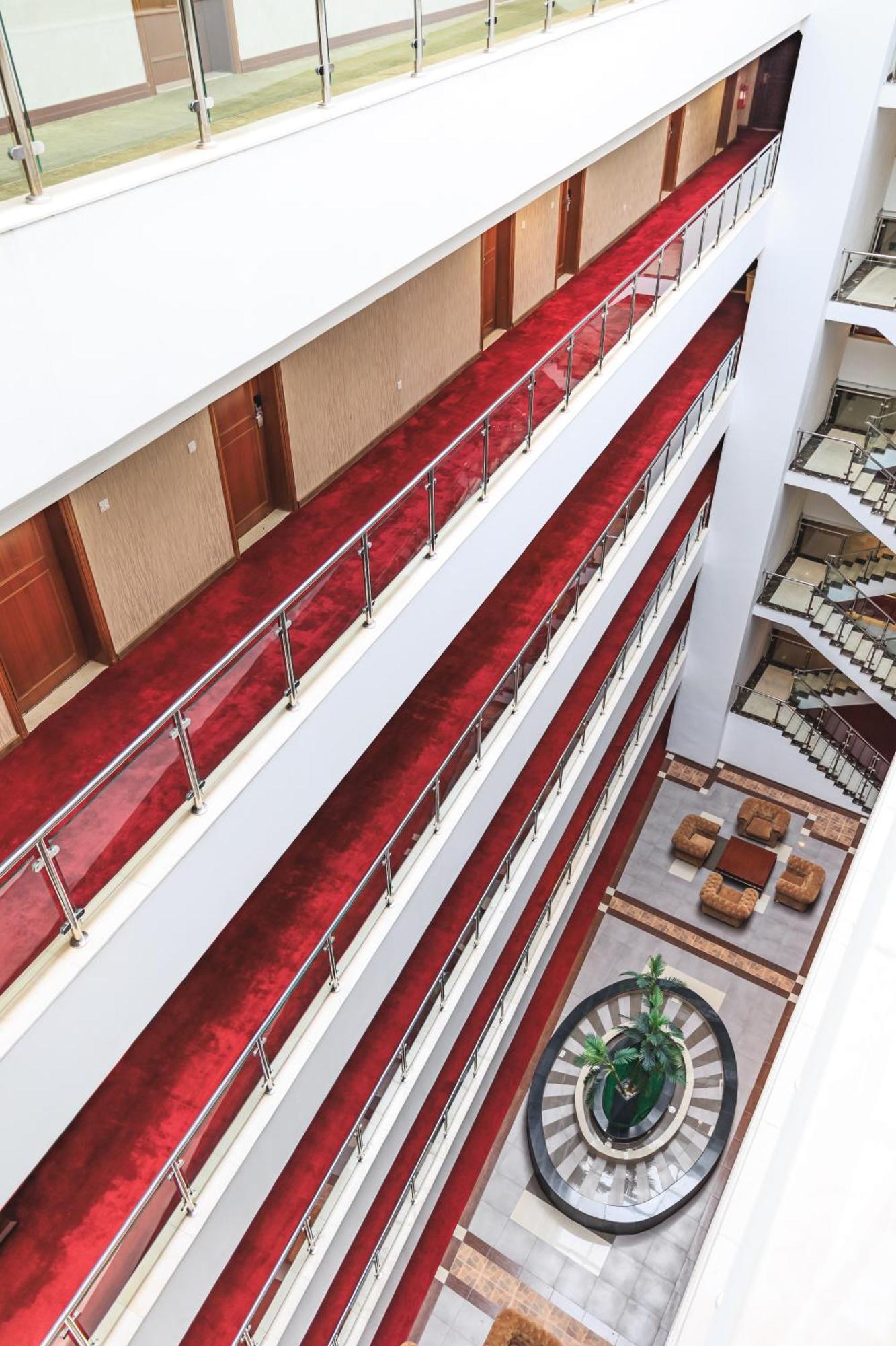 Sapphire Plaza Hotel