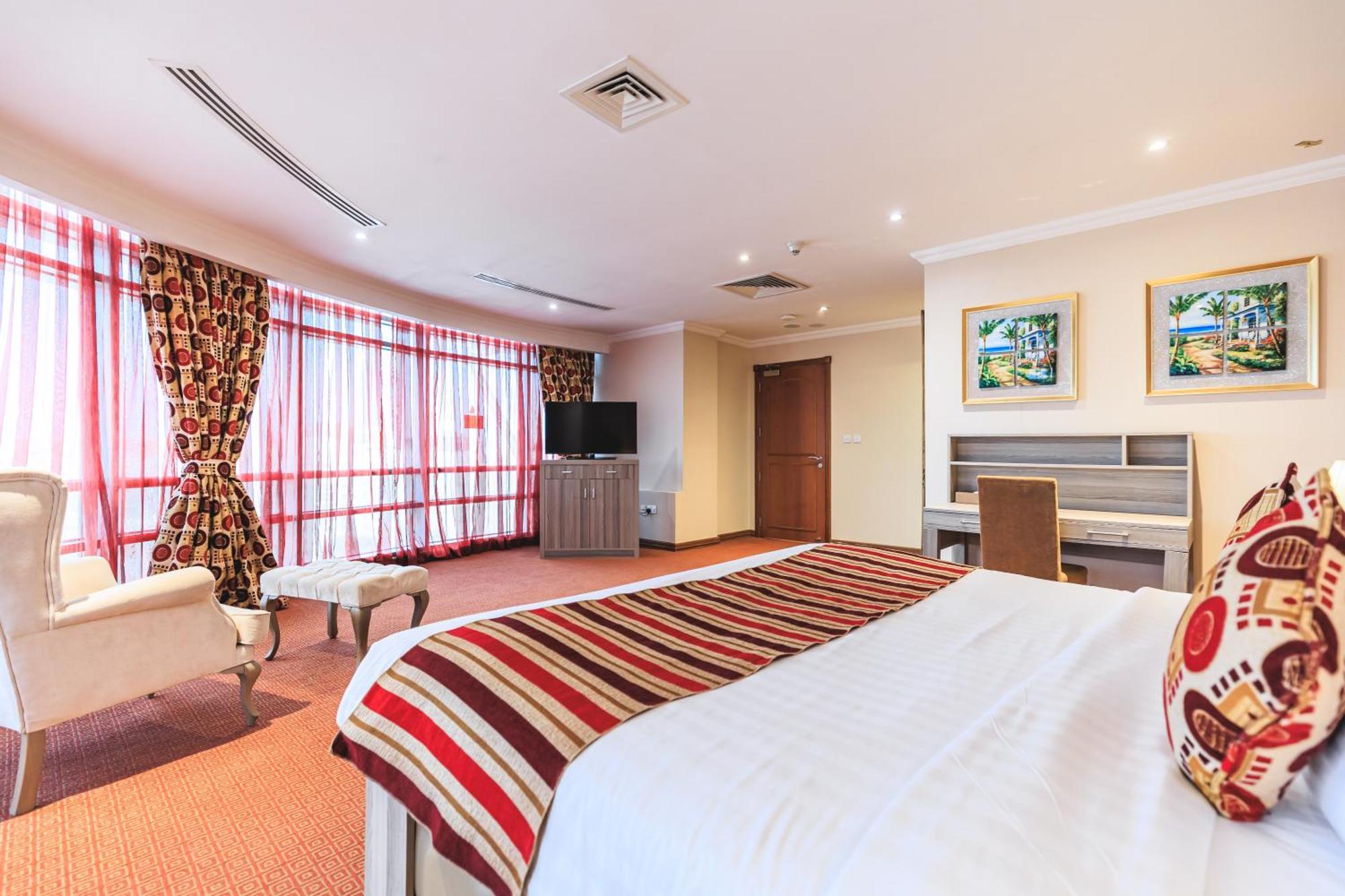 Hotel Sapphire Plaza