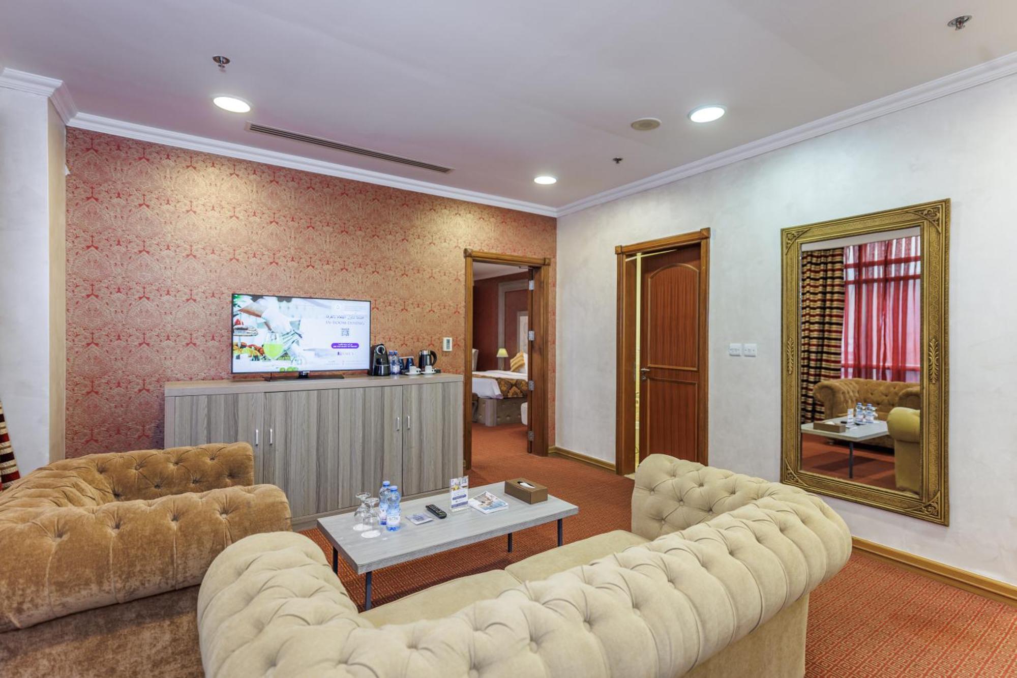 Hotel Sapphire Plaza