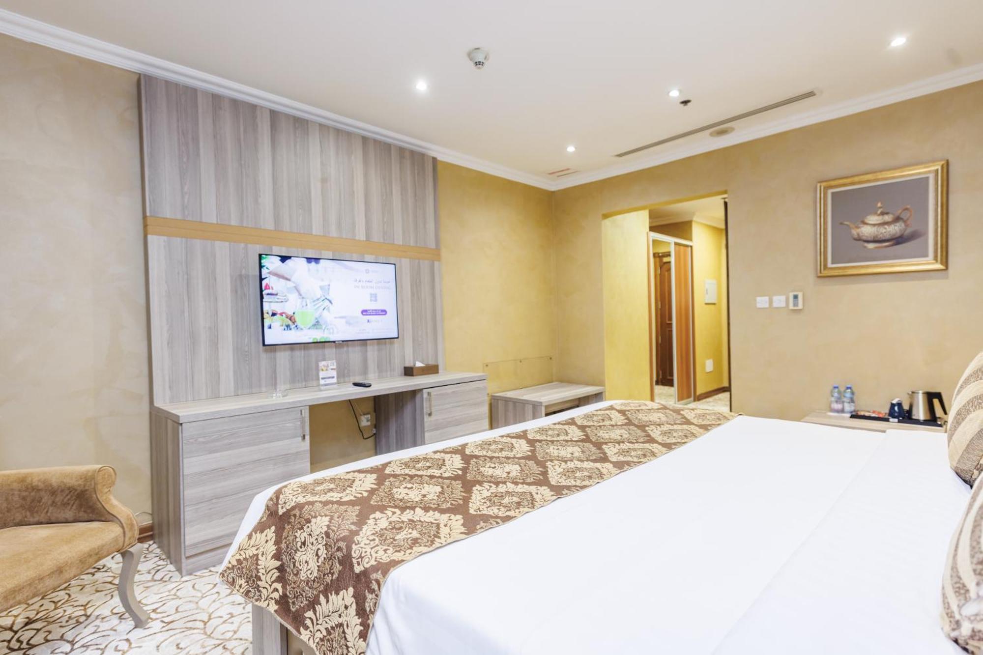 Hotel Sapphire Plaza 4*